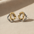 Aretes DÚO BICOLOR doble aro con marco plateado cuadrado orgánico y aro interior dorado